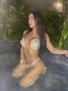 677313676: Chica busca chico en Barcelona