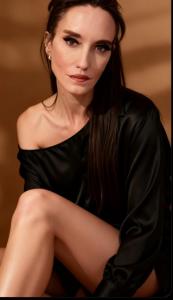 613967170: Chica busca chico en Sevilla