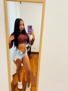 631247682: Chica busca chico en Valencia