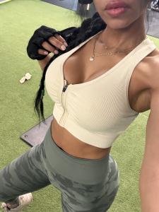 670336306: Chica busca chico en Alicante