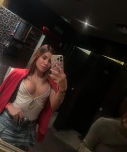 610752392: Chica busca chico en Mallorca