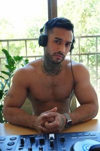 631253830: Chico busca chica en Barcelona