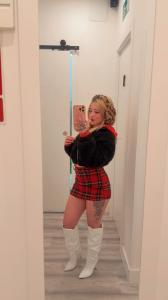 634035855: Chica busca chico en Sevilla