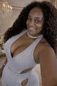 613296788: Chica busca chico en La Coruña