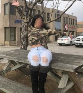 613299430: Chica busca chico en Gerona