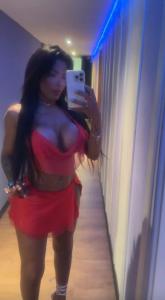 677691723: Travesti en Barcelona