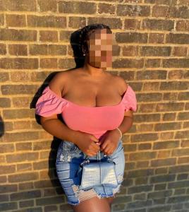 632772134: Chica busca chico en Málaga