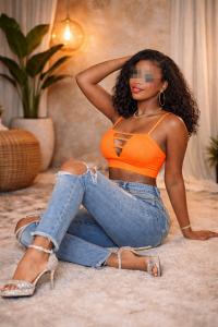 604462173: Chica busca chico en Málaga