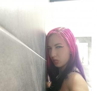 621325533: Chica busca chico en Madrid