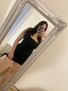 637076759: Chica busca chico en Barcelona