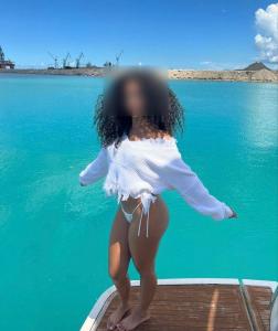 642987768: Chica busca chico en León