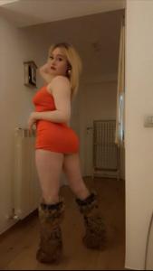 678558378: Chica busca chico en Madrid