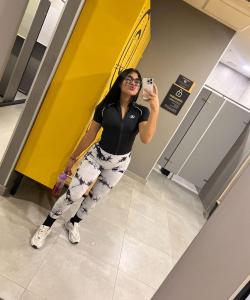 677231164: Chica busca chico en Málaga