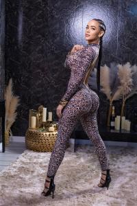 600830487: Chica busca chico en Barcelona