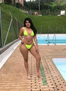 667414516: Chica busca chico en Granada