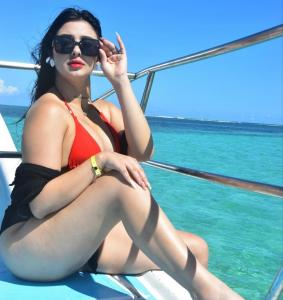 645497003: Chica busca chico en Pontevedra