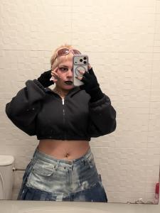 643320877: Chica busca chico en Granada