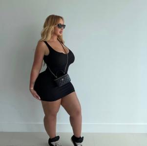 671656290: Chica busca chico en Navarra