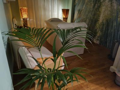 613917209: Chica busca chico en Cantabria