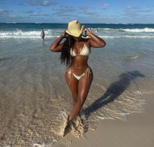 634135666: Chica busca chico en Gerona