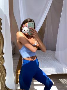 674579160: Chica busca chico en Barcelona