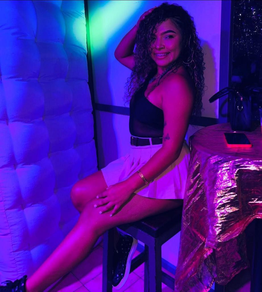 632125180: Chica busca chico en Barcelona