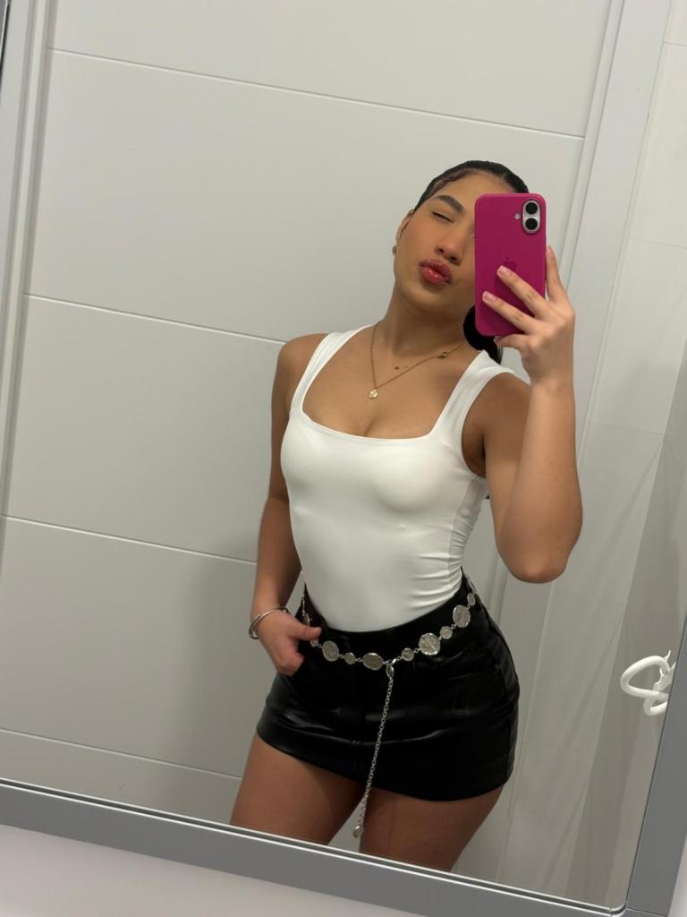 631316196: Chica busca chico en Alicante