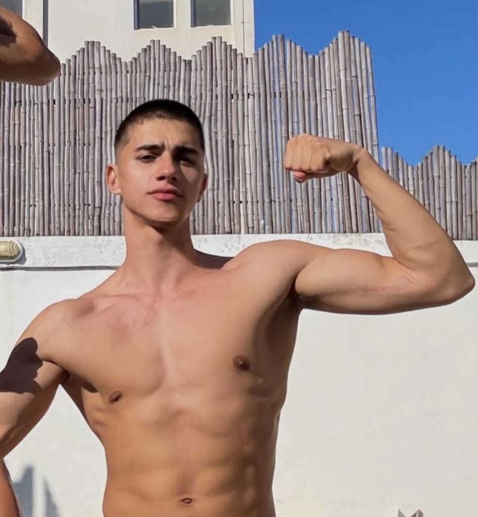 Chico busca chica en Mallorca: 