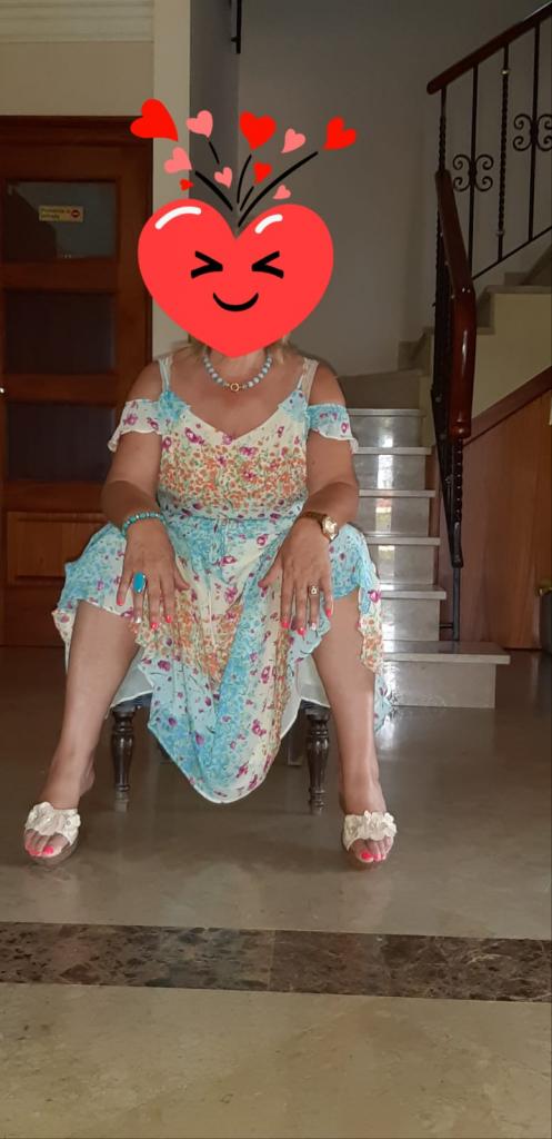 632638584: Chica busca chico en Pontevedra