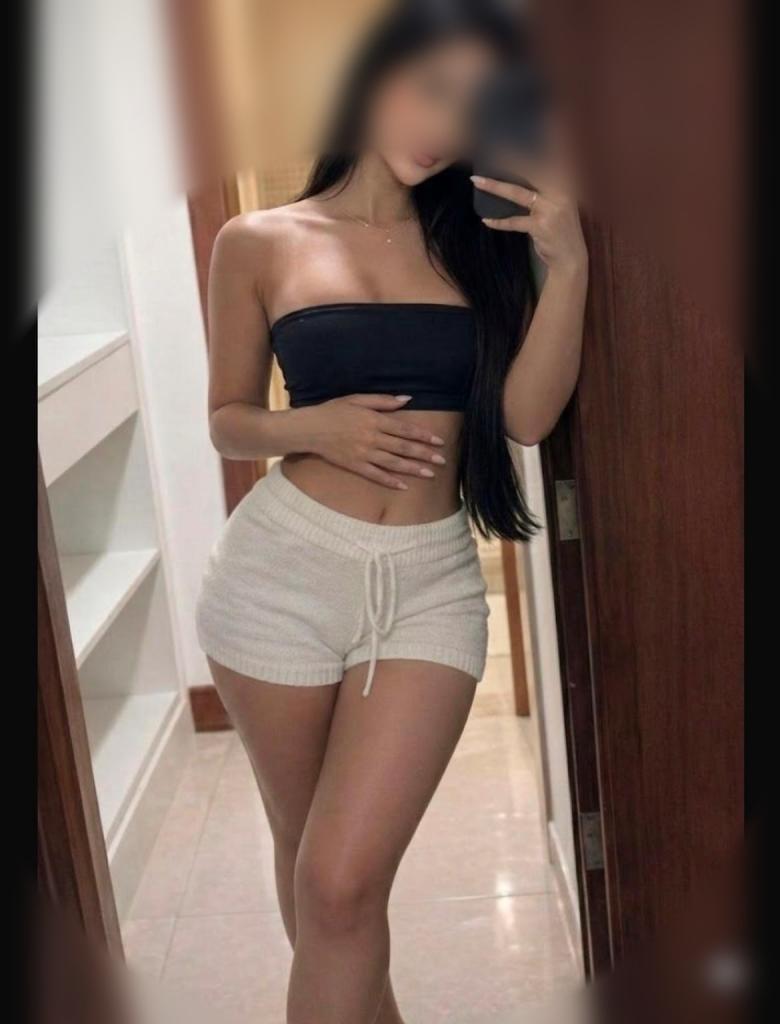 674474721: Chica busca chico en Madrid
