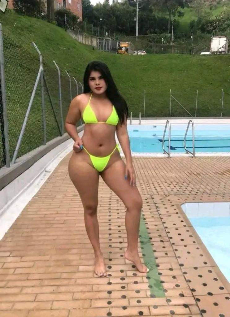 Chica busca chico en Granada: 