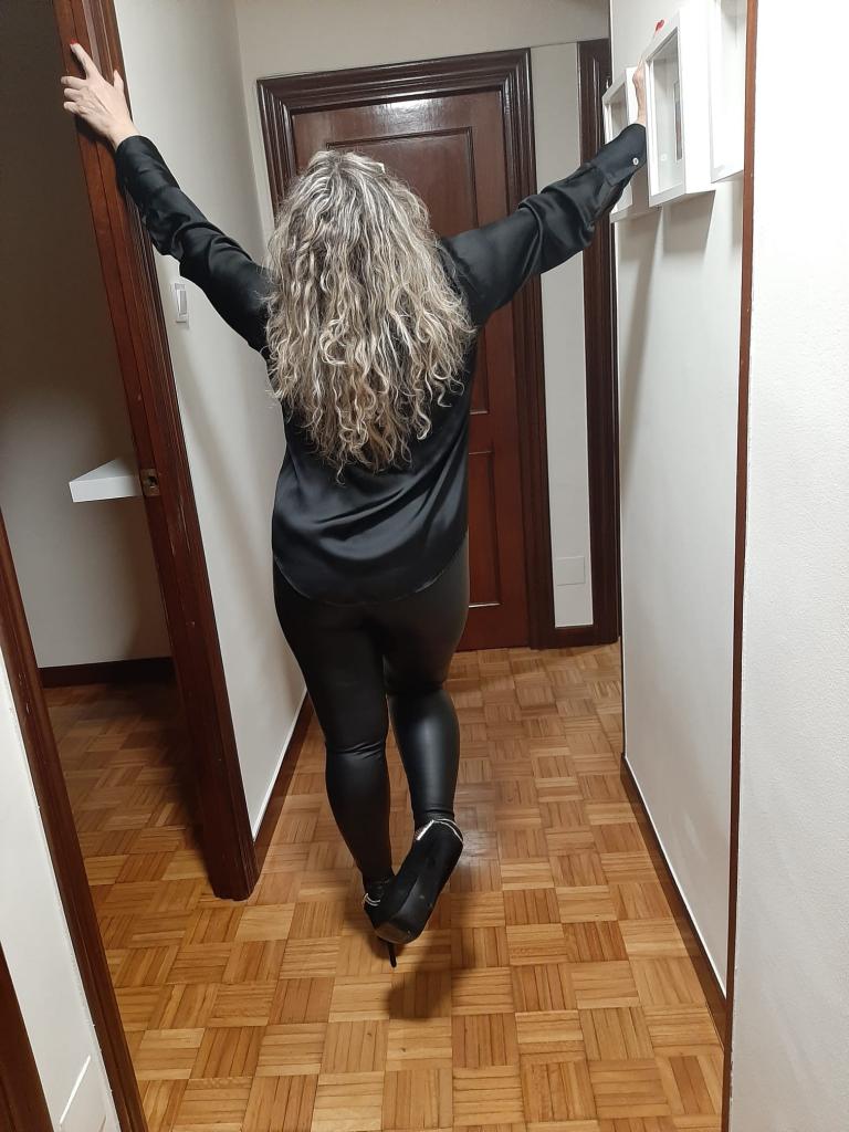 Chica busca chico en Cantabria: 