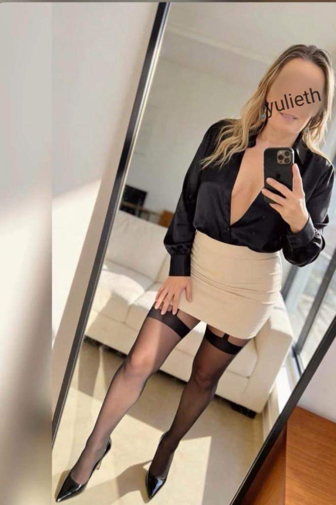 Chica busca chico en Cádiz: 