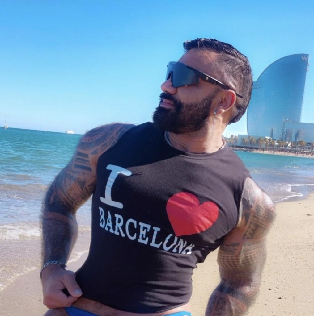 Chico busca chica en Barcelona: 