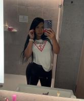 643745367: Chica busca chico en Sevilla