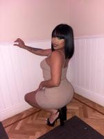 614212572: Chica busca chico en Barcelona