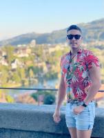 637444217: Chico busca chica en Madrid