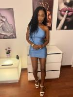 677670501: Chica busca chico en Barcelona