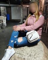 643477028: Chica busca chico en La Coruña