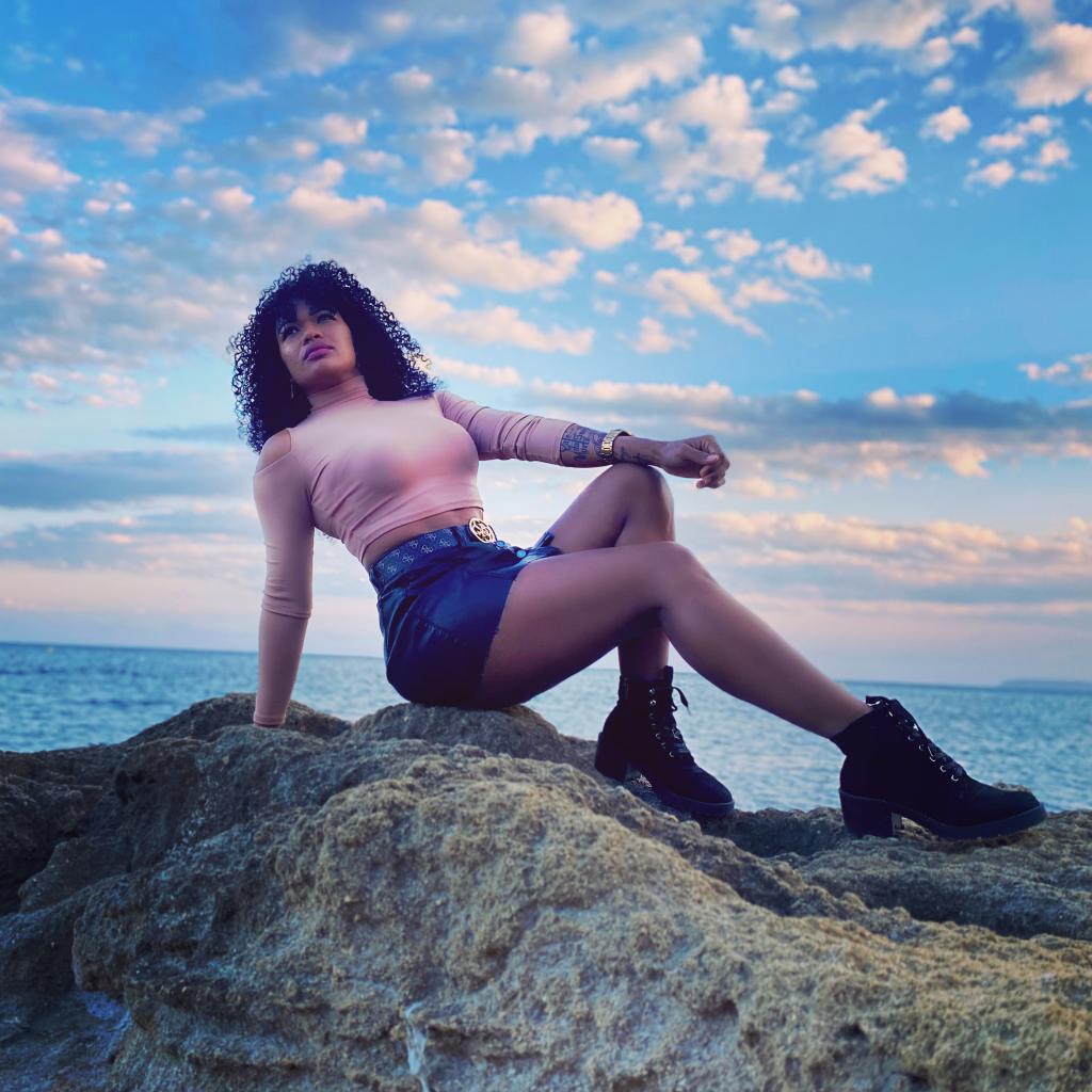 610631419: Chica busca chico en Tarragona