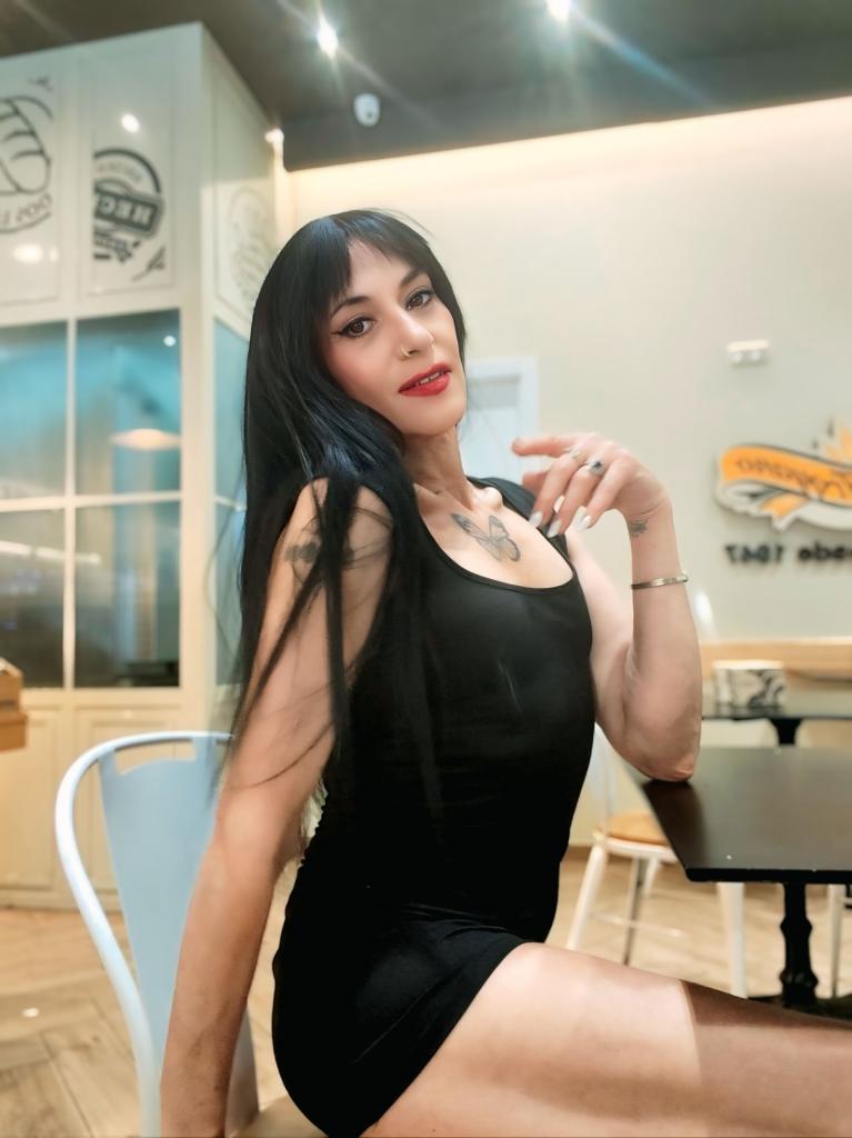 717106184: Transexual en Málaga