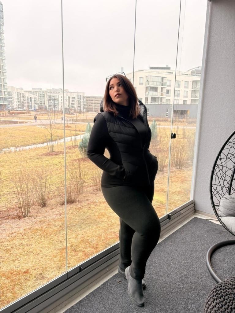 644802111: Chica busca chico en Lérida