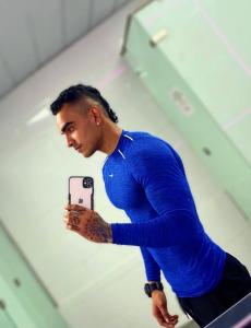 Chico busca chica en Málaga: 