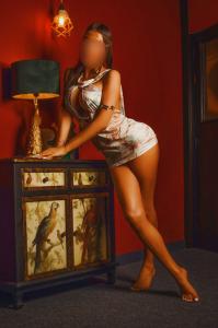 615821712: Chica busca chico en Barcelona