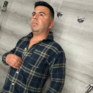 697698131: Chico busca chica en Madrid