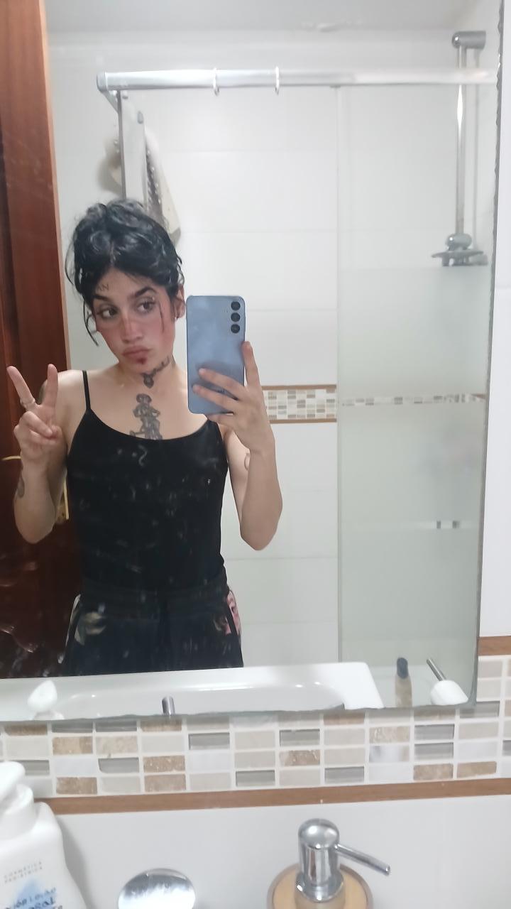 604460121: Chica busca chico en Sevilla