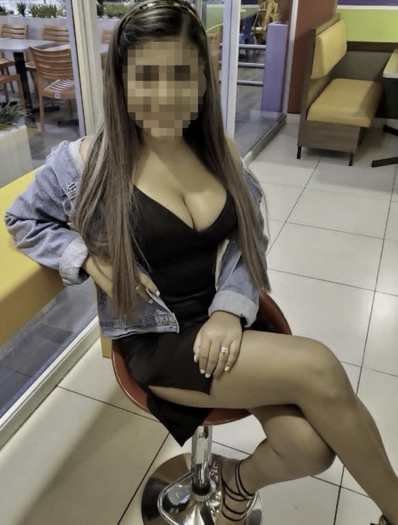 658172542: Chica busca chico en Gerona
