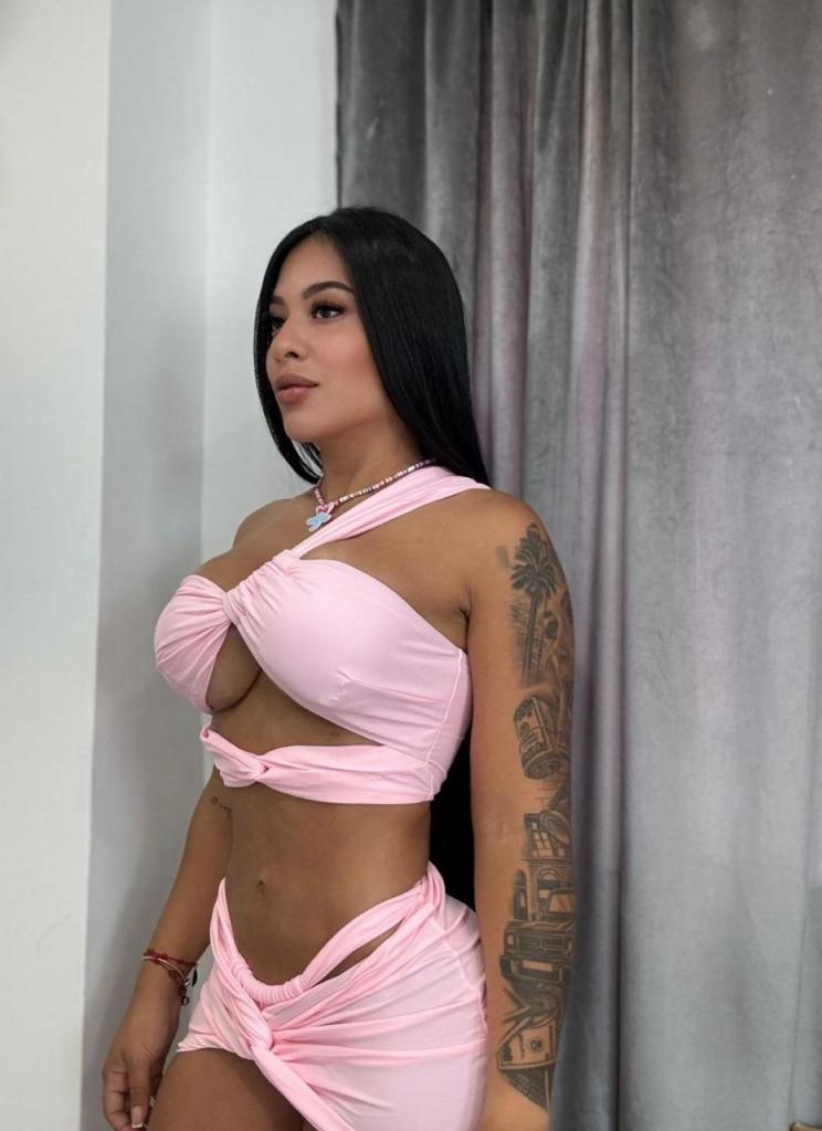 Chica busca chico en Tenerife: 