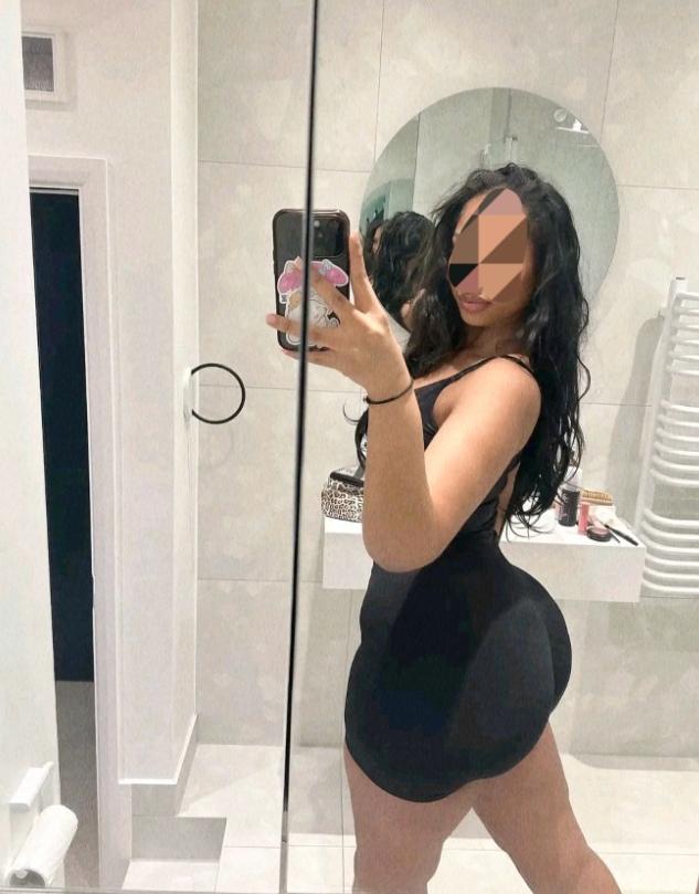 Chica busca chico en Sevilla: 
