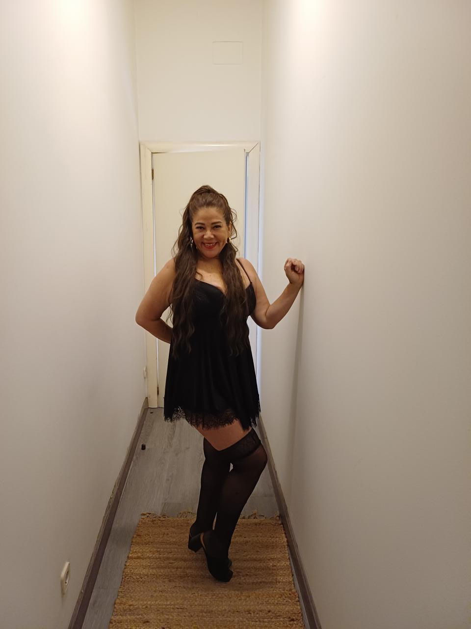 661093292: Chica busca chico en Madrid